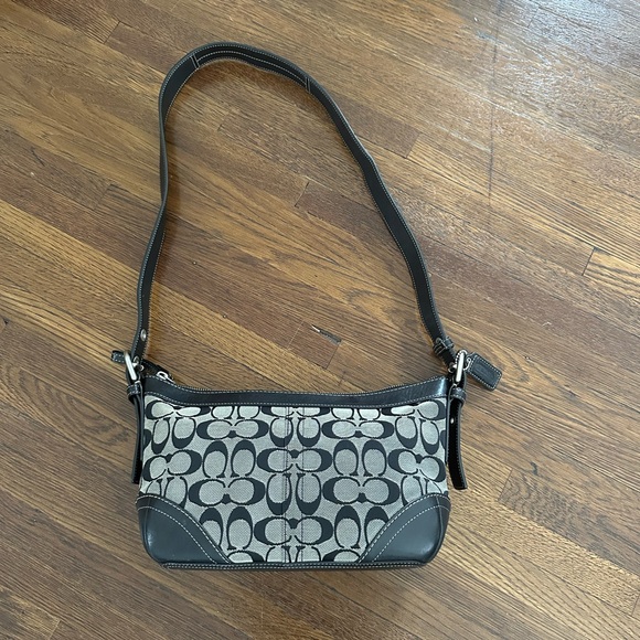 The Perfect Coach hobo Bag - Picture 1 of 10